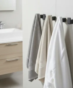 Patère noire salle de bain